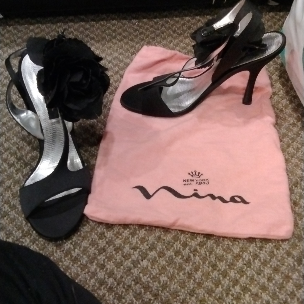 Heels - Picture 3 of 4